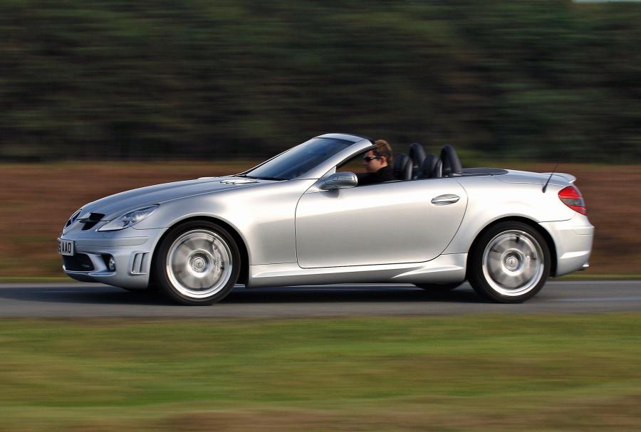  Mercedes-Benz SLK55 AMG 2004 года  (UK) (фото 2 из 15)
